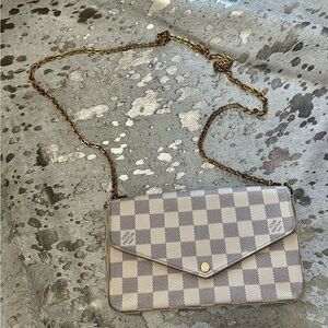 Authentic Louis Vuitton crossbody